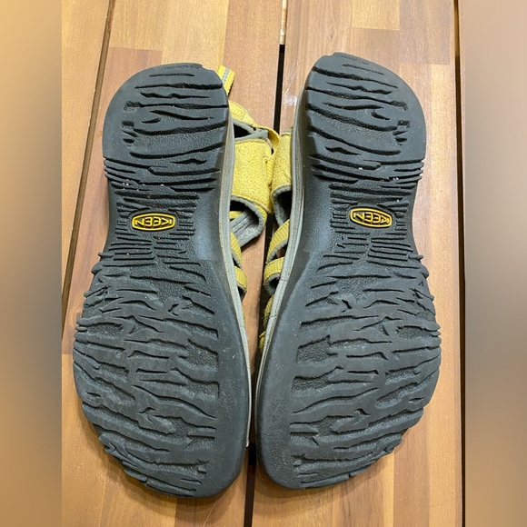 Keen women’s hiking sandals - size 8 - Picture 5 of 5